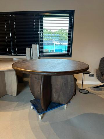 Eettafel Rond Ø130cm | Walnoot bruin mangohout beschikbaar voor biedingen