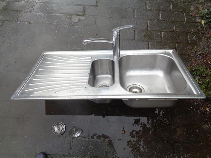 Inox wasbak 97 x 1 m 50 met kraan Hans Grohe, Doe-het-zelf en Verbouw, Sanitair, Zo goed als nieuw, Wastafel, Rvs, Ophalen