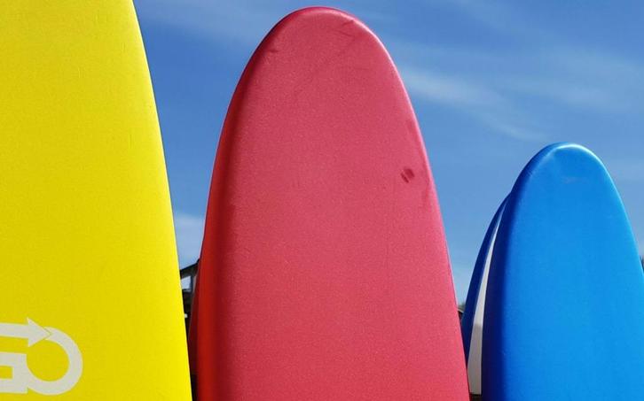 Surfboard Softtop maat 9'0 / 8'6 / 8'0, Watersport en Boten, Golfsurfen, Zo goed als nieuw, Ophalen