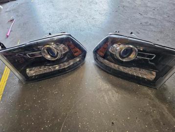 Laatste set koplampen  dodge ram 1500 sport 2017  beschikbaar voor biedingen