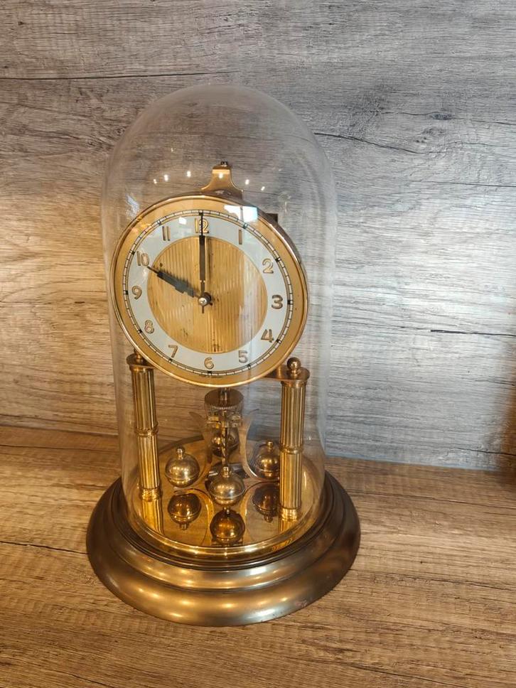 Vintage Pendule van Messing in glazen stolp., Antiek en Kunst, Antiek | Klokken, Ophalen of Verzenden