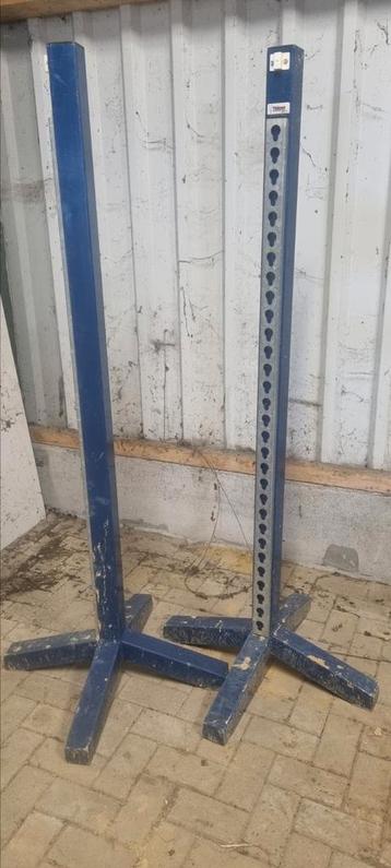 Oxer staanders beschikbaar voor biedingen