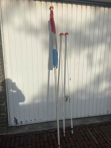 4 vlaggenstokken vlaggenmast te koop beschikbaar voor biedingen