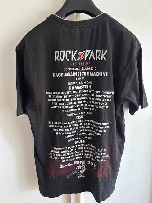 Rock im park shirt tshirt 2010 15 jaar Kiss Rammstein Muse L, Kleding | Heren, T-shirts, Gedragen, Maat 52/54 (L), Zwart, Ophalen of Verzenden