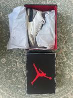 Air jordan 3 white cement reimagined (2023) - maat 46, Ophalen of Verzenden, Zo goed als nieuw, Wit