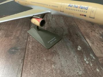 Airholland Vliegtuig Model B757-200 Verkleurd beschikbaar voor biedingen