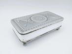 Zilveren sieradendoos, J. P. Keppel, Schoonhoven, 1803., Antiek en Kunst, Verzenden, Zilver