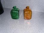 twee sier flessen groen en oker van kleur, Antiek en Kunst, Antiek | Glas en Kristal, Ophalen of Verzenden