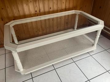 Salontafel beschikbaar voor biedingen