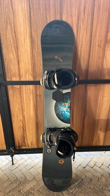 Burton snowboard | bindingen | schoenen | TEAB beschikbaar voor biedingen