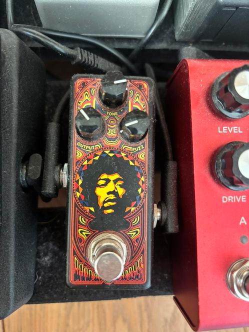 DUNLOP Hendrix Band Of Gypsys Fuzz Mini Effectpedaal, Muziek en Instrumenten, Effecten, Zo goed als nieuw, Ophalen of Verzenden