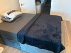 Queen size bed met matras en frame & mattress topper., Ophalen, Tweepersoons, Zo goed als nieuw, 200 cm