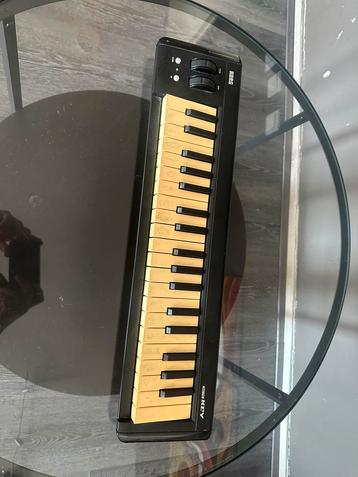 KORG Micro KEY 37 beschikbaar voor biedingen