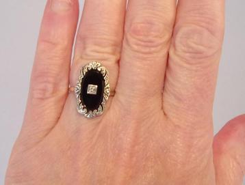 Unieke 14 karaat gouden Art Deco ring met Onyx + Diamant beschikbaar voor biedingen