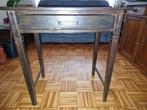 Side table. Antiek-brocante-vintage, Huis en Inrichting, Tafels | Sidetables, Ophalen, 50 tot 100 cm, Zo goed als nieuw, 25 tot 50 cm