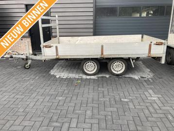 Plateauwagen aanhanger aanhangwagen tandemasser bakwagen beschikbaar voor biedingen
