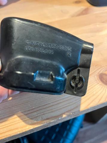 Bobinekap Mercedes 190/ W201 beschikbaar voor biedingen