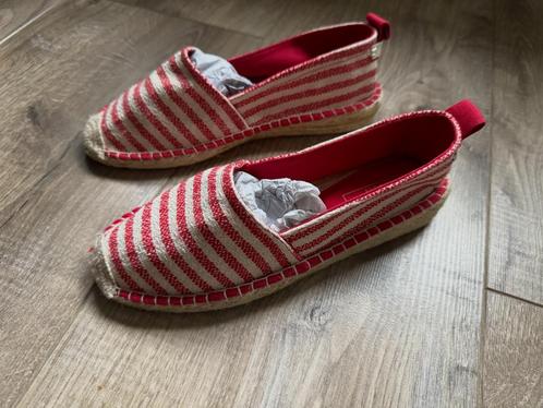 Nieuw: Esprit rood/wit gestreepte espadrille mt 38, Kleding | Dames, Schoenen, Nieuw, Espadrilles of Moccasins, Rood, Verzenden