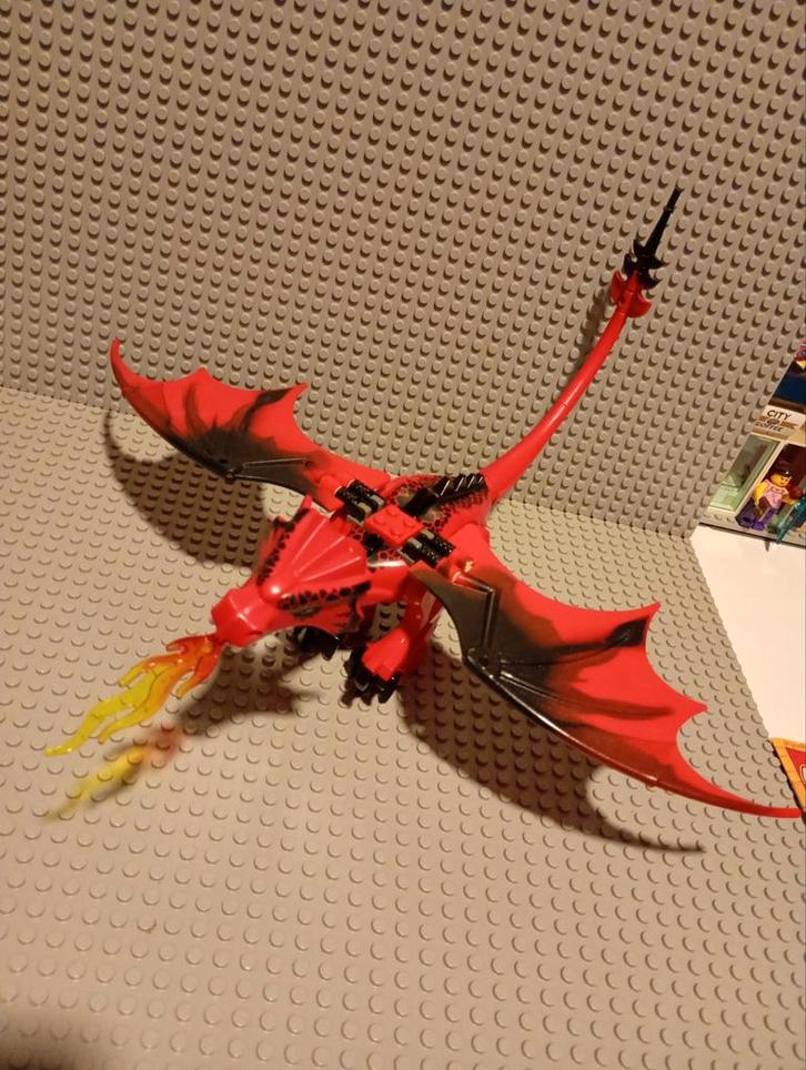 Lego Draken ridders en draak met vintage draak en modern, Kinderen en Baby's, Speelgoed | Duplo en Lego, Zo goed als nieuw, Lego