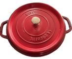 Staub La Cocotte 28cm, Huis en Inrichting, Keuken | Potten en Pannen, Ophalen, Gebruikt, Gietijzer, Koekenpan of Braadpan