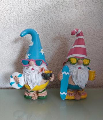 2 kabouters 10x17 cm met zwemband surfplank cocktail beschikbaar voor biedingen