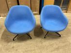 HAY AAL 81 lounge chair zwart onderstel / Divina 742 blauw, Huis en Inrichting, Fauteuils, 75 tot 100 cm, Minder dan 75 cm, Ophalen of Verzenden