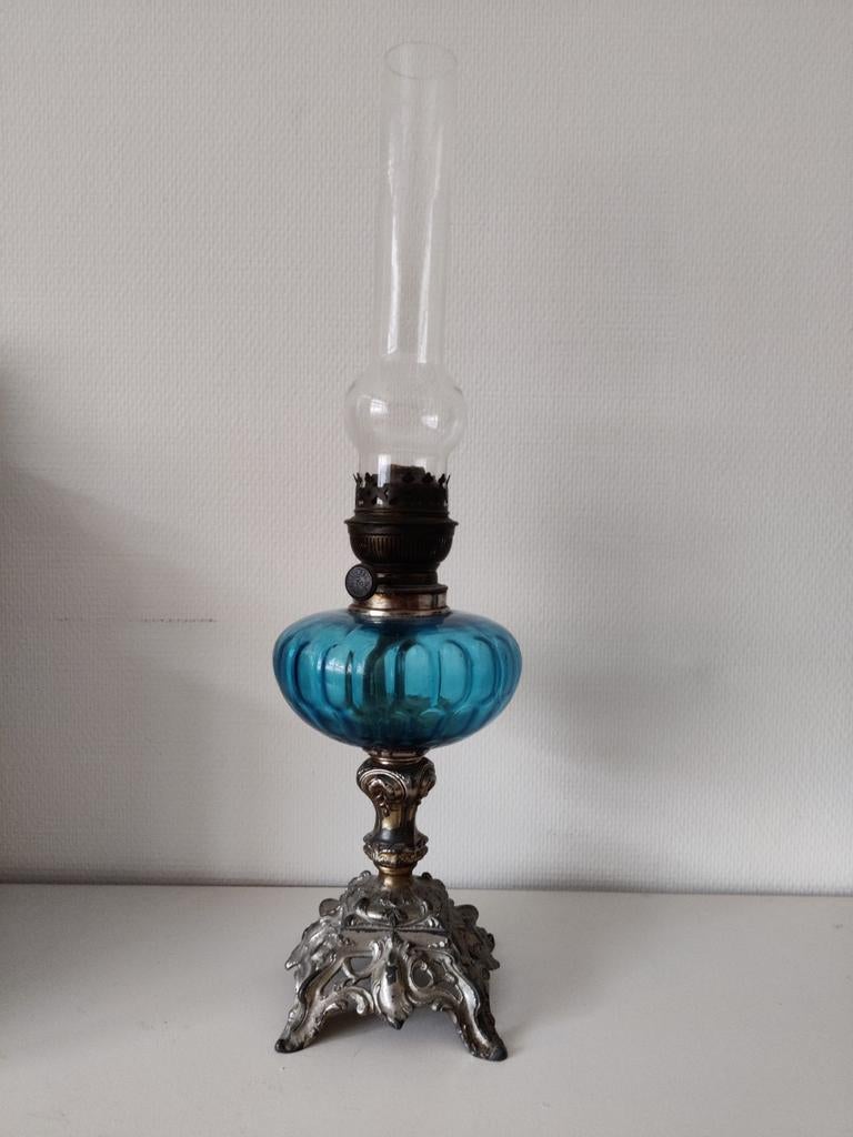 Antieke staande olielamp, Ophalen