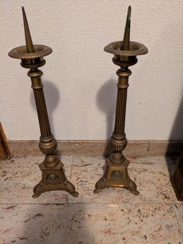 Set van 2 Antieke Kandelaars - 59cm Hoog beschikbaar voor biedingen