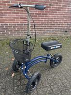 ZGAN Blauwe kniestep van Knee Rover, Diversen, Rollators, Ophalen, Opvouwbaar, Zo goed als nieuw