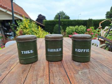 Koffie-, thee- en suikerblik beschikbaar voor biedingen