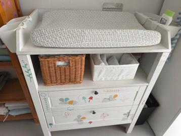 Leuke Aankleedtafel met Lades beschikbaar voor biedingen