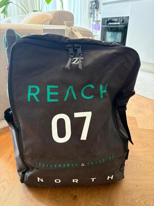 Kitesurf beginner complete set WOMAN, Watersport en Boten, Kitesurfen, Zo goed als nieuw, Twintip, Ophalen of Verzenden
