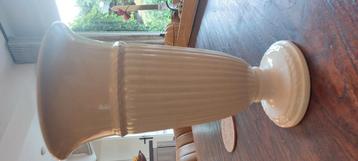 Wedgwood bloemenvaas. . beschikbaar voor biedingen