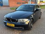 BMW 1-serie 118i EffDyn. Ed. Business Line Ultimate Edition, 1-Serie, Euro 5, Achterwielaandrijving, Zwart