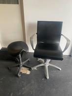 Kapperstoel met kapperskruk, Ophalen