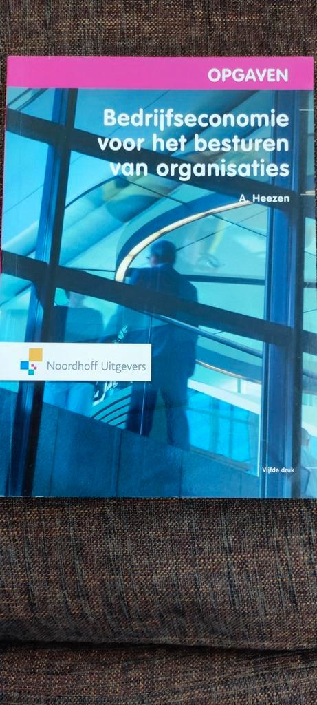 A.W.W. Heezen - Opgaven, Boeken, Economie, Management en Marketing, Zo goed als nieuw, Management, Ophalen of Verzenden
