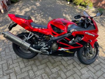 Sportieve en nette Honda CBR 600FS Sport met 25.558 km. beschikbaar voor biedingen