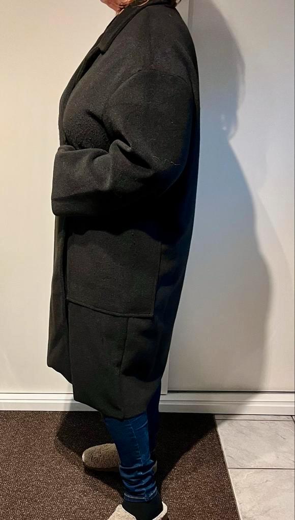 Elegante zwarte mantel Paprika maat 46/48, Kleding | Dames, Jassen | Zomer, Gedragen, Maat 46/48 (XL) of groter, Zwart, Ophalen of Verzenden