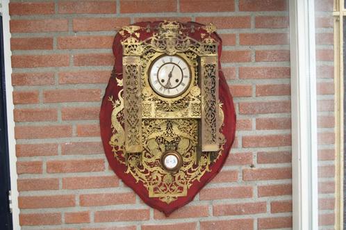 Alour   Uitgezaagde wandklok, Antiek en Kunst, Antiek | Klokken, Verzenden