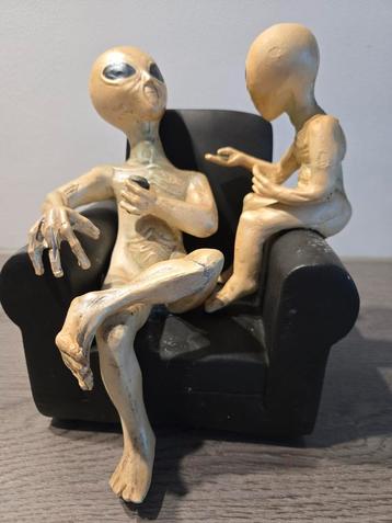 Alien originel statue beschikbaar voor biedingen