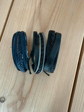 3 Lederen Armbandjes Maat M beschikbaar voor biedingen