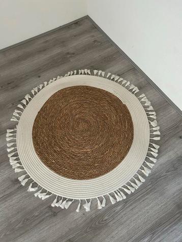 vloerkleed beschikbaar voor biedingen