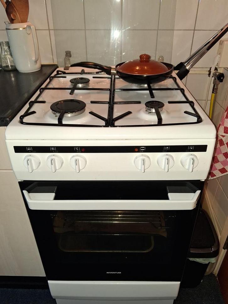Inventum - Gasfornuis - Elektrische oven - 2 jr jong, Witgoed en Apparatuur, Fornuizen, Zo goed als nieuw, Vrijstaand, Gas, 4 kookzones
