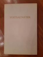 Voetbaltaktiek - Coen Moulijn, Ophalen of Verzenden, Gelezen, P. de Wolf, Balsport