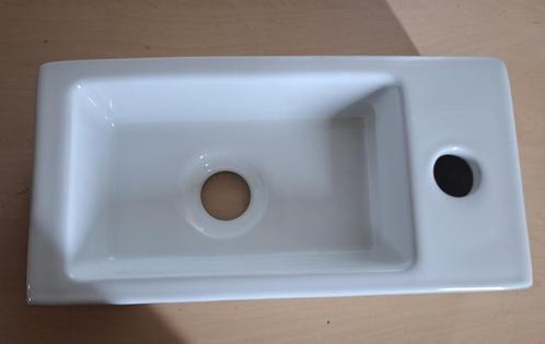 Wc fontein wasbak wastafel toiletkraan, Doe-het-zelf en Verbouw, Sanitair, Nieuw, Kraan, Ophalen