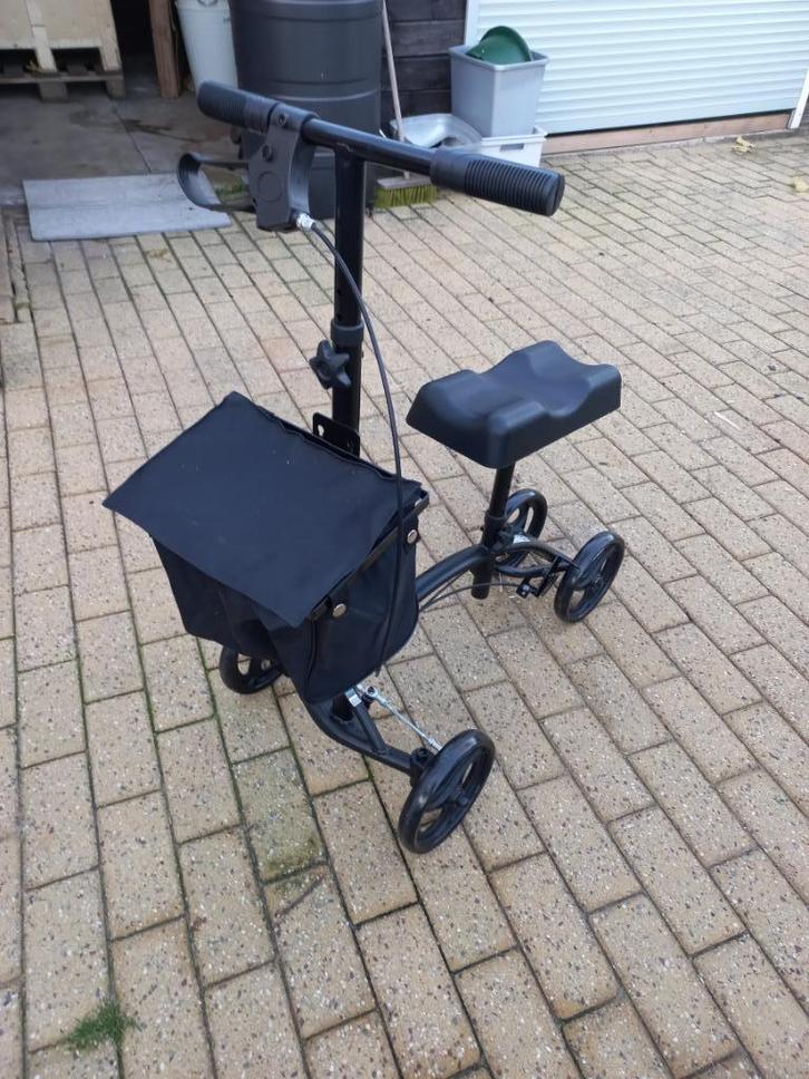 kniestep/kniescooter, Diversen, Rollators, Nieuw, Lichtgewicht, Opvouwbaar, Ophalen