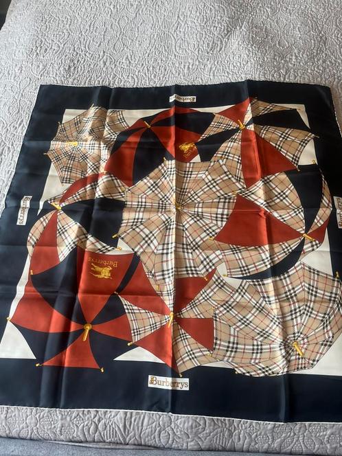 Burberry zijden paraplu’s scarf /sjaal kleurrijk 90x90 cm, Kleding | Dames, Mutsen, Sjaals en Handschoenen, Zo goed als nieuw