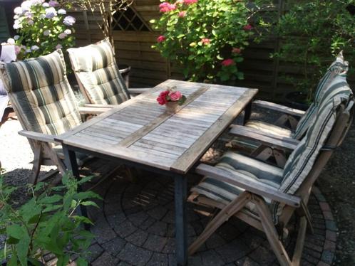 Hardhouten tuinset / vier inklapbare stoelen met tafel, Tuin en Terras, Tuinsets en Loungesets, Zo goed als nieuw, Ophalen