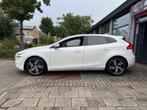 Volvo V40 2.0 D3 R-DESIGN *HANDEL*BTW*BPM*NAP*100% ONDERH*, Auto's, Volvo, Gebruikt, Euro 6, 4 cilinders, Wit