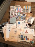 doos vol postzegels - Divers, Ophalen of Verzenden, Nederland en Buitenland